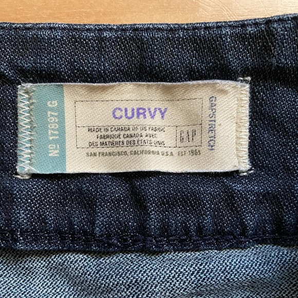 GAP Curvy Boot Cut Jeans - 2 button closure - Picture 8 of 12